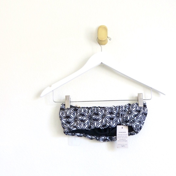 NEW! Kenny Flowers THE Pedregal Bandeau Bikini Top Floral Black SZ S, M - Picture 12 of 14